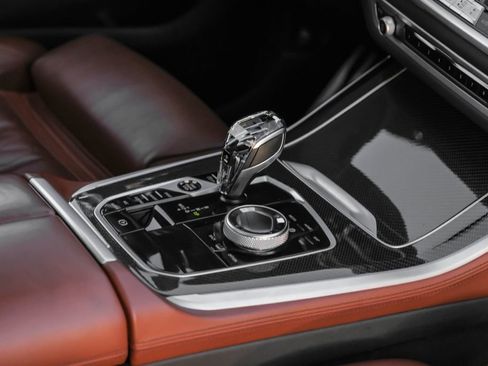 Used 2022 BMW X5 M50i w/ Executive Package image 19