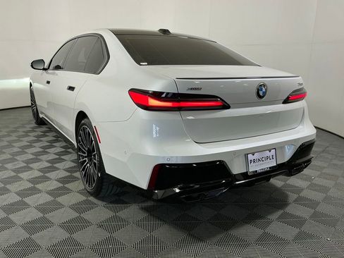 Certified 2025 BMW 760i xDrive w/ Luxury Rear Seating Package AWD/4WD image 7