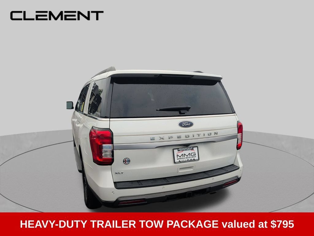 Used 2022 Ford Expedition XLT AWD/4WD image 7