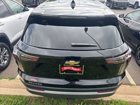 Used 2026 Chevrolet Equinox LT FWD image 6