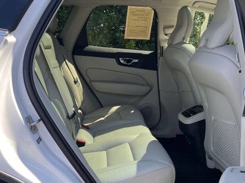 Used 2019 Volvo XC60 T5 Inscription w/ Protection Package Premier image 19