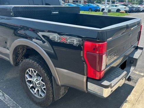 Used 2022 Ford F250 Lariat w/ Lariat Value Package AWD/4WD image 6