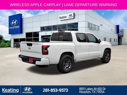 Used 2025 Nissan Frontier SV RWD image 5