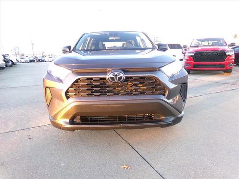 Used 2025 Toyota RAV4 LE image 3