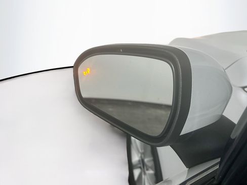 Used 2020 Ford Fusion SE image 16