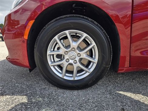 New 2026 Chrysler Pacifica Select image 28