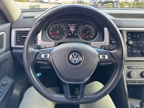 Used 2018 Volkswagen Atlas SE image 18