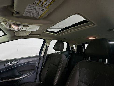 Used 2020 Ford EcoSport SE FWD image 24