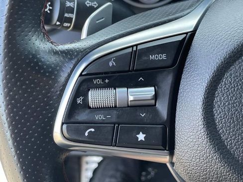 Used 2023 Genesis G70 2.0T w/ Sport Prestige Package image 8