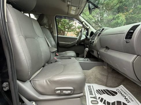 Used 2012 Nissan Frontier SL AWD/4WD image 16