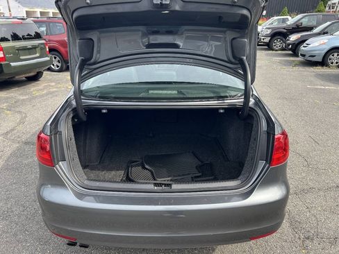 Used 2014 Volkswagen Jetta SE FWD image 18