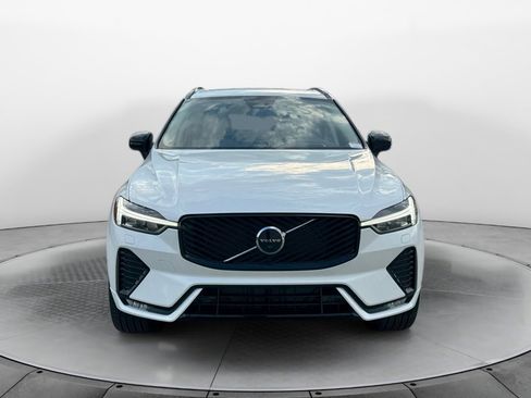 New 2026 Volvo XC60 B5 Ultra w/ Protection Package Premier AWD/4WD image 2