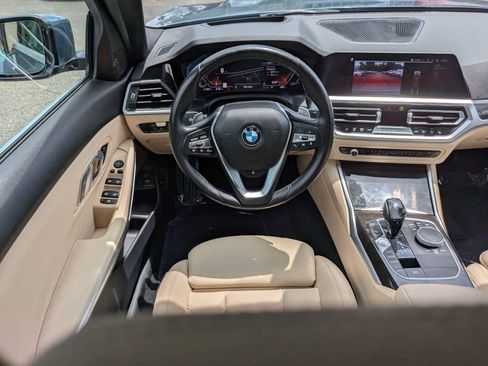 Used 2021 BMW 330i Sedan w/ Premium Package RWD image 17