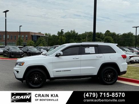 Used 2018 Jeep Grand Cherokee Limited AWD/4WD image 4