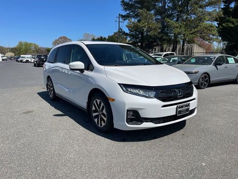 New 2026 Honda Odyssey EX-L image 4