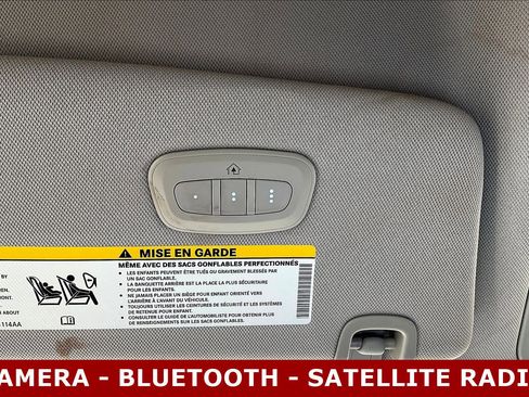 Used 2017 Chrysler Pacifica Touring-L w/ Tire & Wheel Group FWD image 15