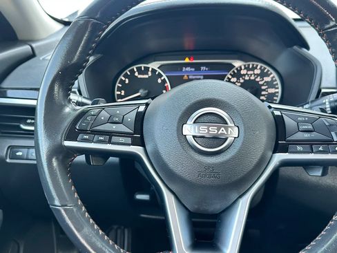 Used 2023 Nissan Altima 2.5 SR w/ SR Premium Package AWD/4WD image 14