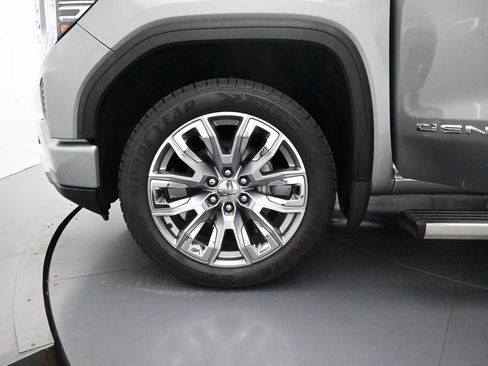 Used 2023 GMC Sierra 1500 Denali w/ Denali Reserve Package AWD/4WD image 6
