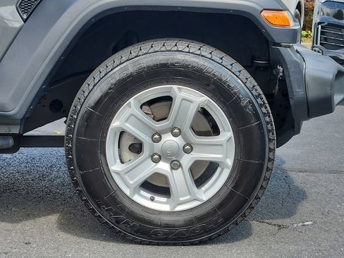 Used 2021 Jeep Wrangler Unlimited Sport AWD/4WD image 14