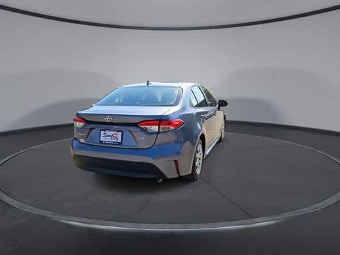 Used 2024 Toyota Corolla LE FWD image 7