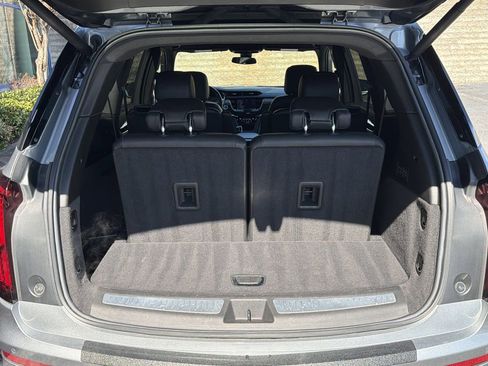 Certified 2025 Cadillac XT6 Premium Luxury image 18