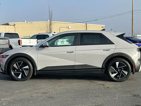 New 2026 Hyundai Ioniq 5 SEL image 7