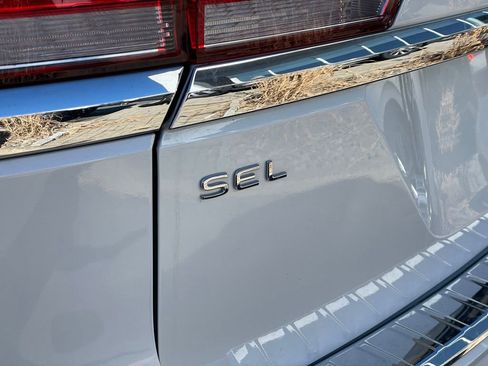 Certified 2023 Volkswagen Atlas SEL image 36