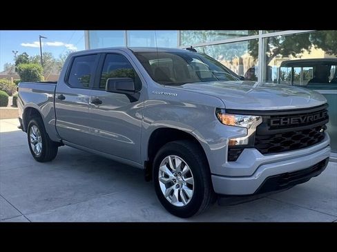 Used 2024 Chevrolet Silverado 1500 Custom AWD/4WD image 2