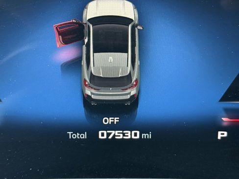 Used 2025 BMW X1 M35i w/ Premium Package image 23