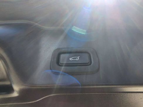 Used 2021 Land Rover Range Rover Evoque S AWD/4WD image 13