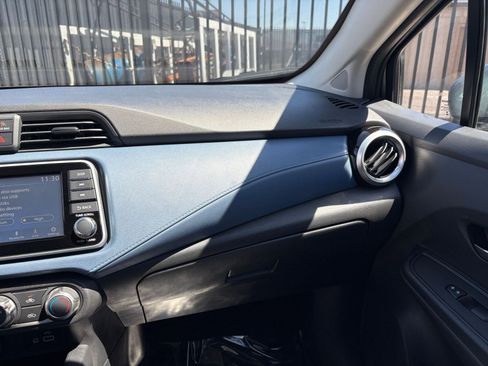 Used 2025 Nissan Versa SV FWD image 34