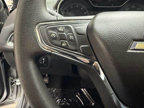 Used 2017 Chevrolet Cruze LT w/ Convenience Package FWD image 23