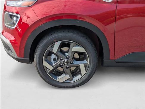 New 2025 Hyundai Venue Limited image 10