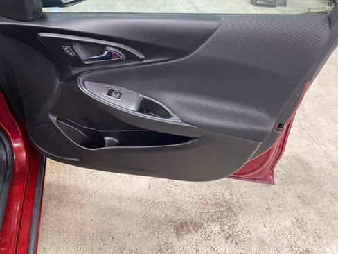 Used 2018 Chevrolet Malibu LT image 18