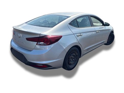 Used 2020 Hyundai Elantra SE FWD image 4