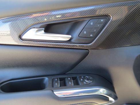 Used 2026 Chevrolet Traverse High Country w/ LPO, Floor Liner Package AWD/4WD image 16