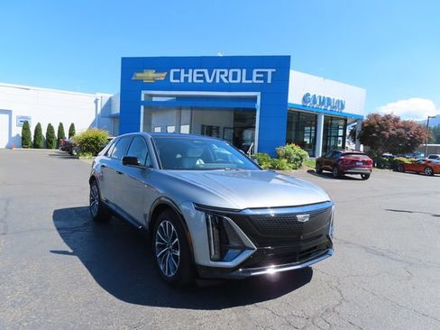 Used 2024 Cadillac Lyriq Sport AWD/4WD image 46