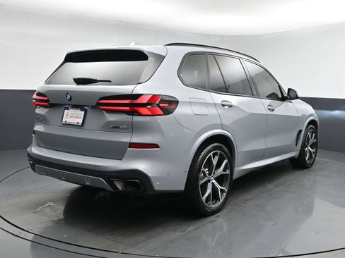 Used 2024 BMW X5 xDrive40i w/ M Sport Package AWD/4WD image 18