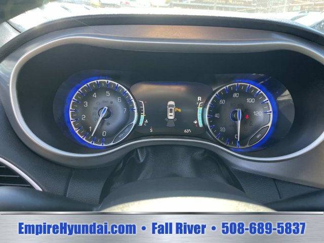 Used 2025 Chrysler Pacifica Select FWD image 33