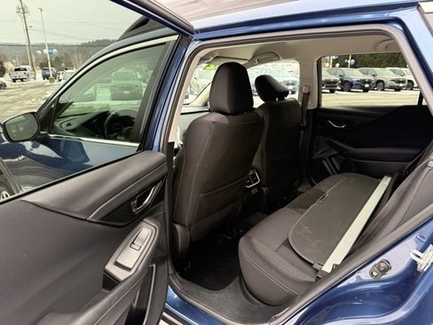 Used 2022 Subaru Outback Premium image 16