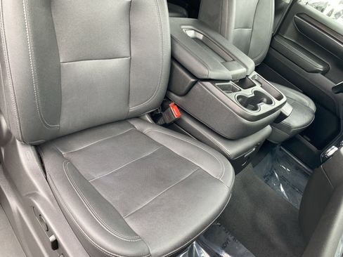 Used 2024 GMC Sierra 1500 SLT image 8