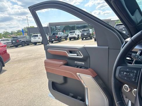 Used 2026 GMC Sierra 1500 Denali Ultimate AWD/4WD image 12