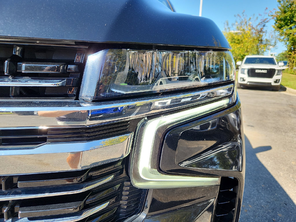 Used 2023 Chevrolet Tahoe LT w/ Luxury Package AWD/4WD image 9
