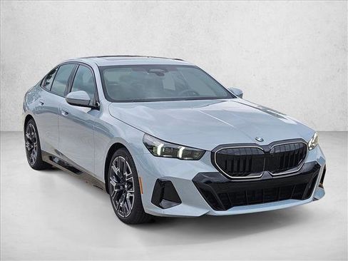 New 2026 BMW 530i w/ M Sport Package image 3