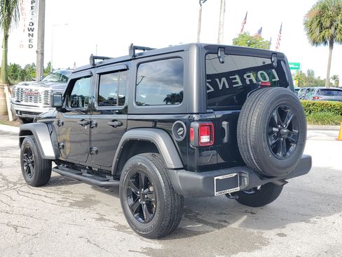 Used 2022 Jeep Wrangler Unlimited Sport image 7