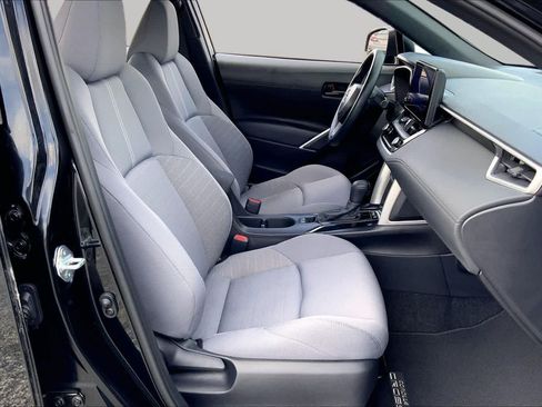Used 2024 Toyota Corolla Cross AWD Hybrid image 9