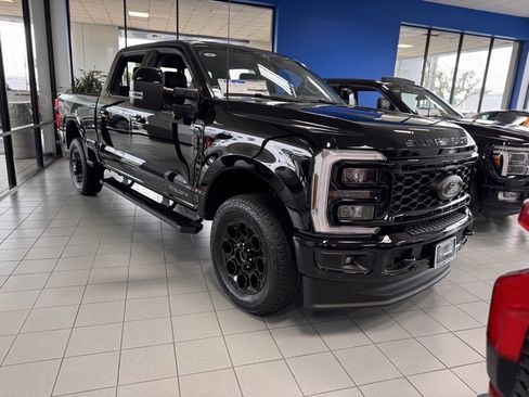 New 2026 Ford F250 Lariat w/ Black Appearance Package image 2
