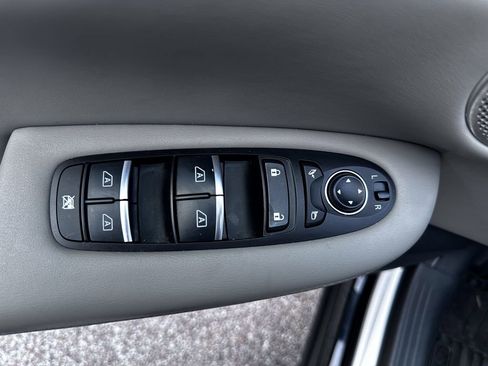 Used 2023 INFINITI QX50 Luxe w/ Accent Package image 29