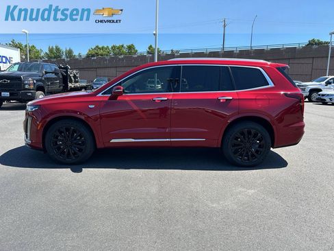 Certified 2020 Cadillac XT6 Premium Luxury AWD/4WD image 4