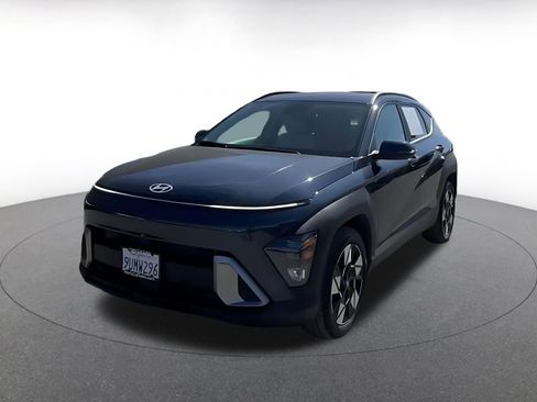 Used 2025 Hyundai Kona SEL image 15